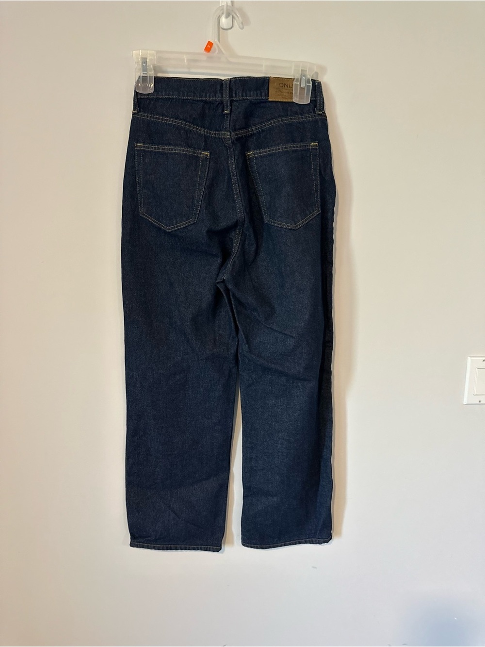 Classic High-Rise Blue Jeans - Versatile Everyday Style - Picture 14 of 14